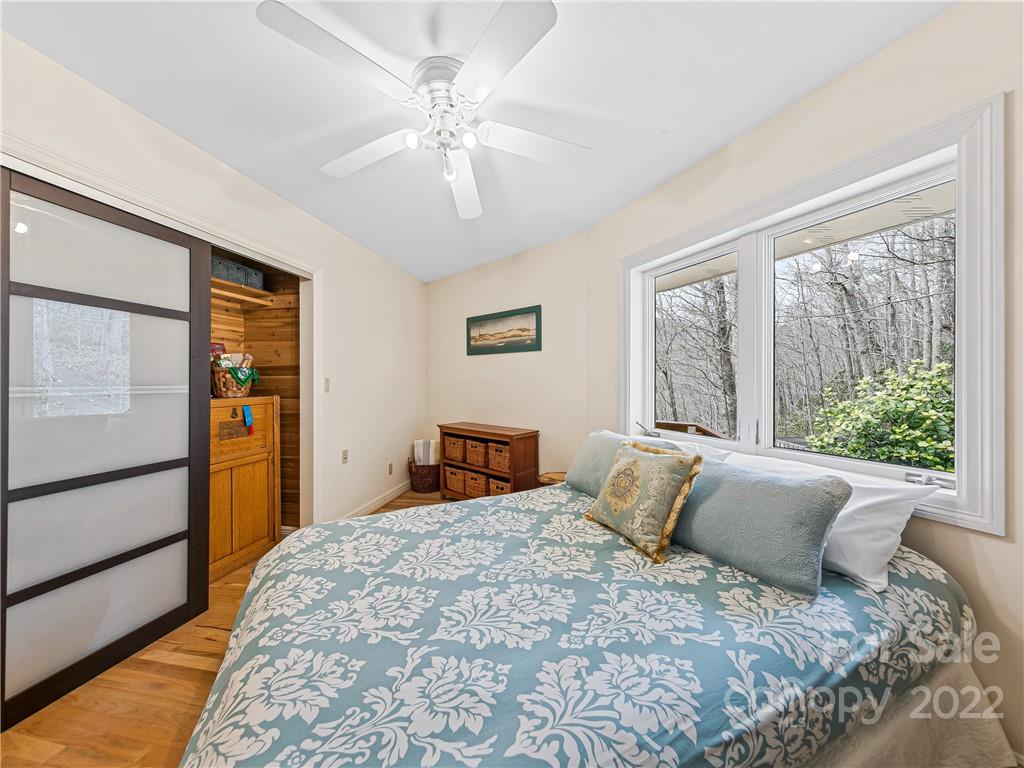 98 Ivy Cove Road Fairview, NC 28730 - Photo 16 of 45 Gallery Image 16