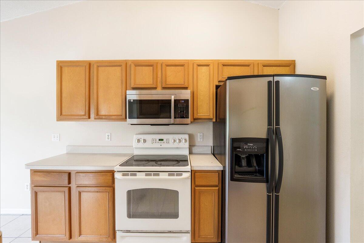 291 Southwest Covington Road Port St. Lucie, FL 34953 - Photo 8 of 27 09-DSC5416
