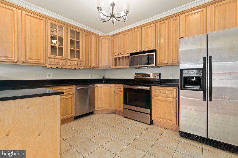 3405 Wheeler Road Southeast Washington, DC 20032 - Photo 7 of 35 Gallery Image 7