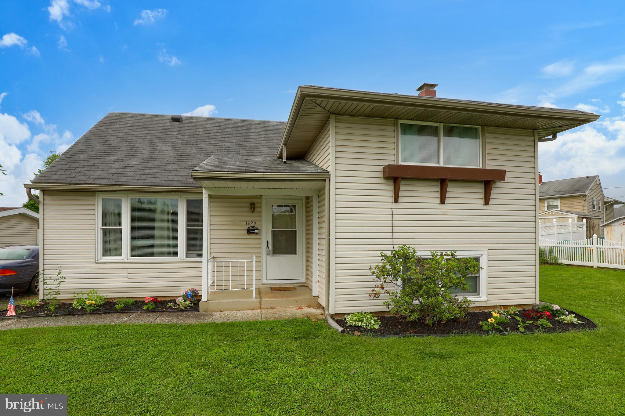 1424 Devers Road York, PA 17404 - Photo 1 of 33