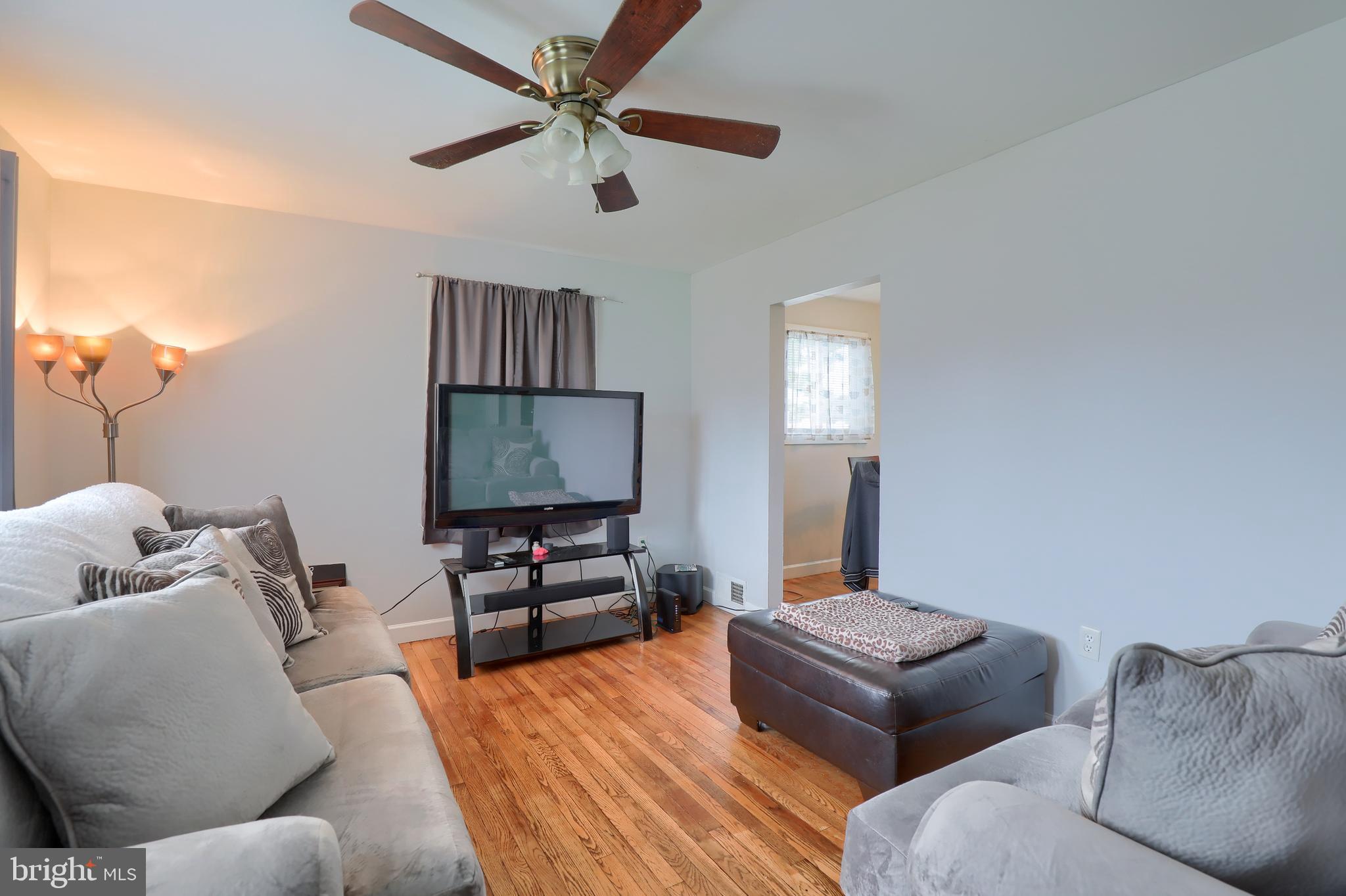 1424 Devers Road York, PA 17404 - Photo 8 of 33