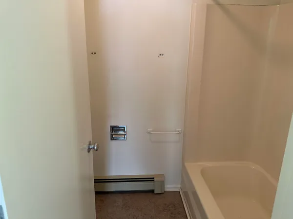$2,150 | 1 Pine Street, Unit A21, Peterborough, NH 03458