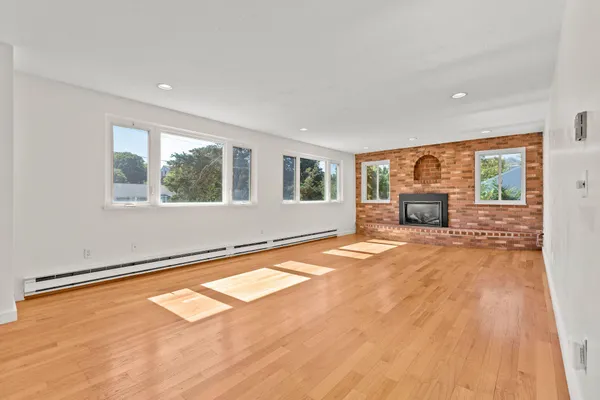 $1,495,000 | 16 Off Conwell Street, Provincetown, MA 02657