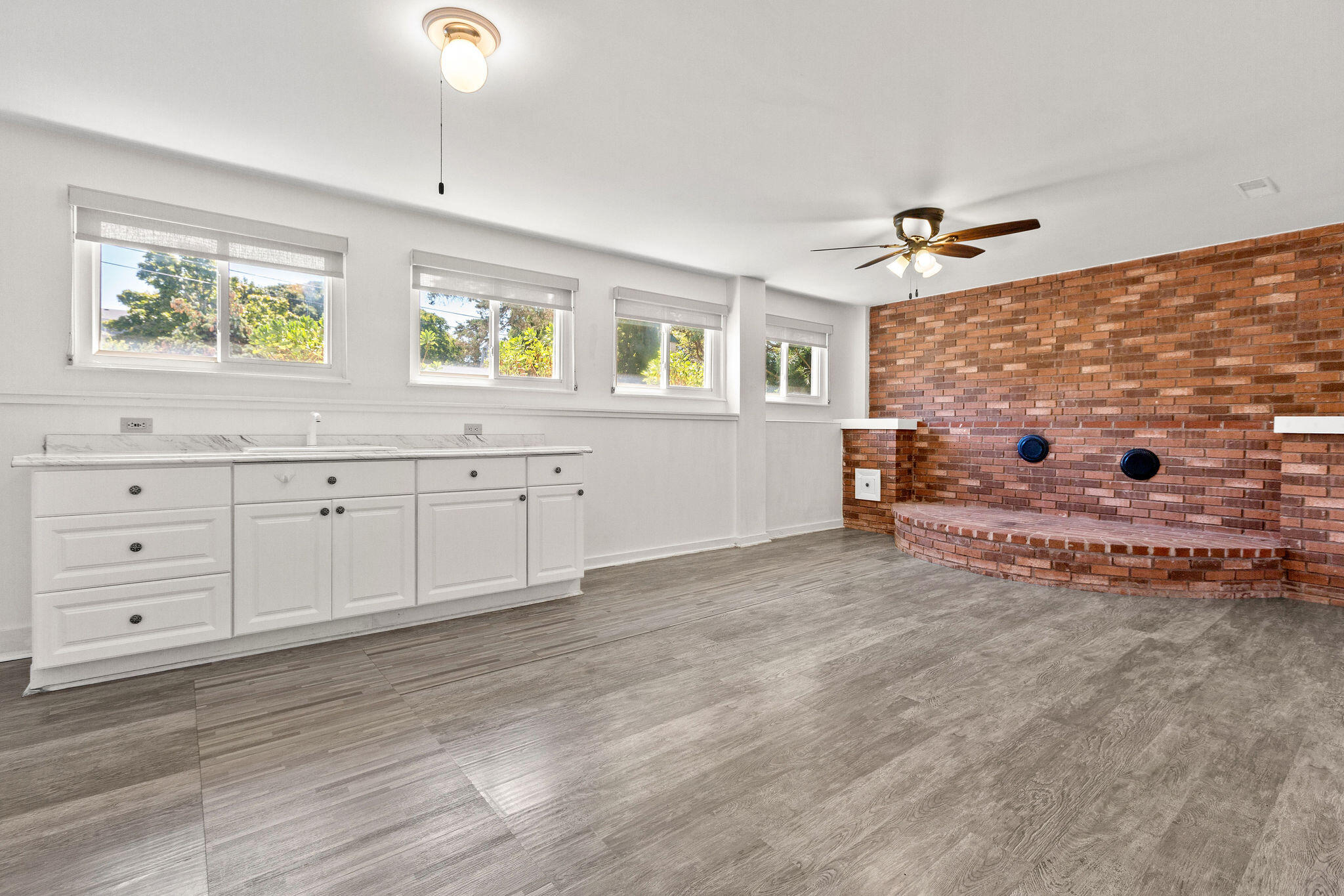 16 Off Conwell Street Provincetown, MA 02657 - Photo 15 of 30 Kitchenette-61