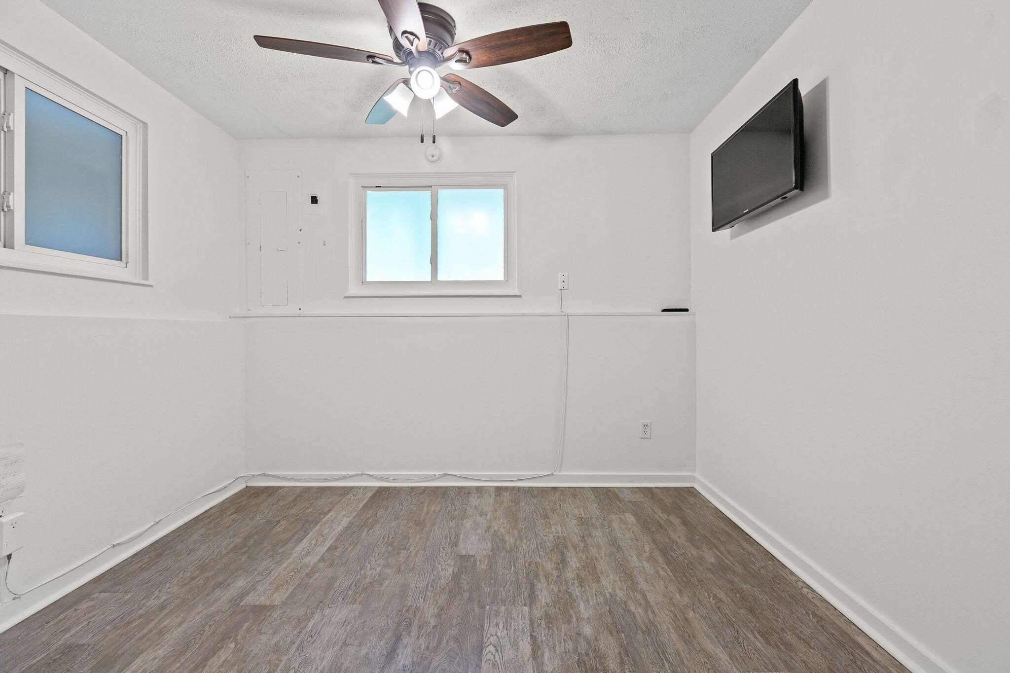 16 Off Conwell Street Provincetown, MA 02657 - Photo 19 of 30 Gym-53