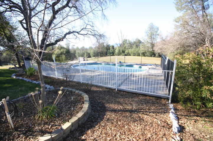 6016 Placer Road Igo, CA 96047 - Photo 13 of 23 Pool