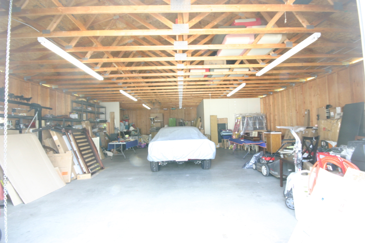 6016 Placer Road Igo, CA 96047 - Photo 4 of 23 Inside shop