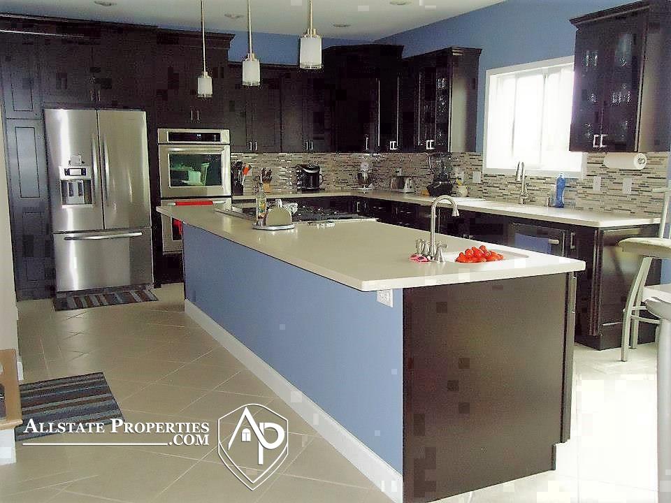 4292 North Irish Road Davison, MI 48423 - Photo 4 of 37 21555773-3.JPG