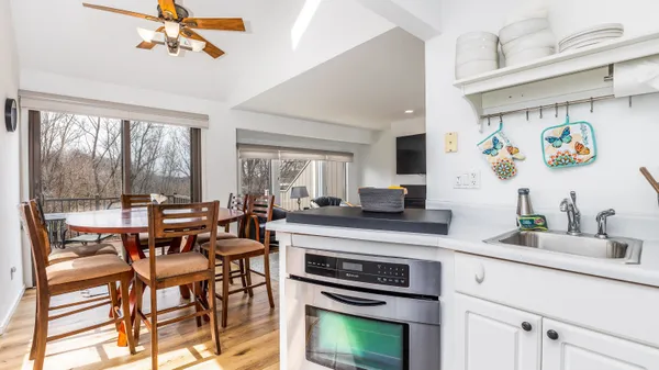 $279,900 | 129 Plum Cove Drive, Galena, IL 61036