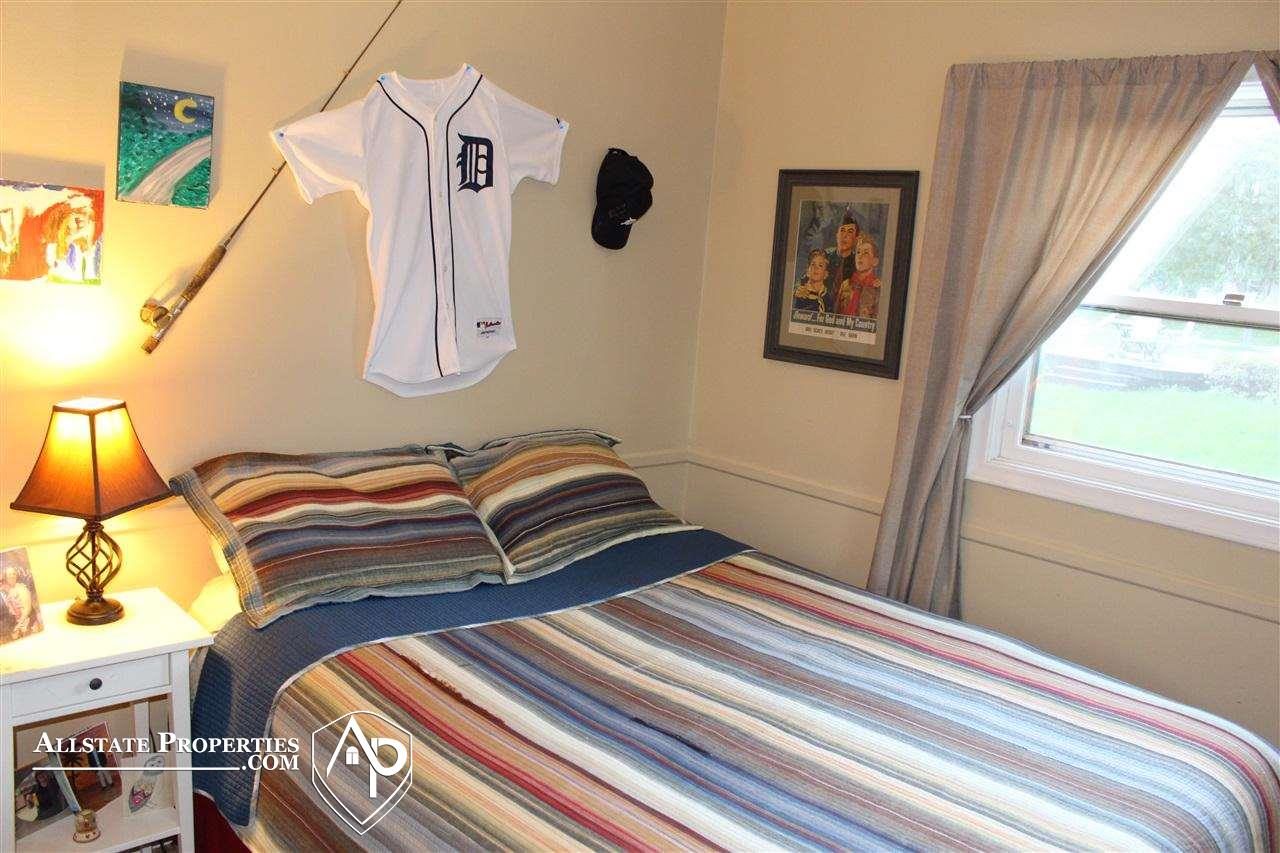 5122 North Georgetown Road Grand Blanc, MI 48439 - Photo 19 of 33 21517890-18.JPG