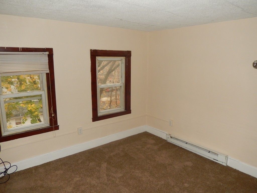 7 Monmouth Street Springfield, MA 01109 - Photo 11 of 24 Gallery Image 11