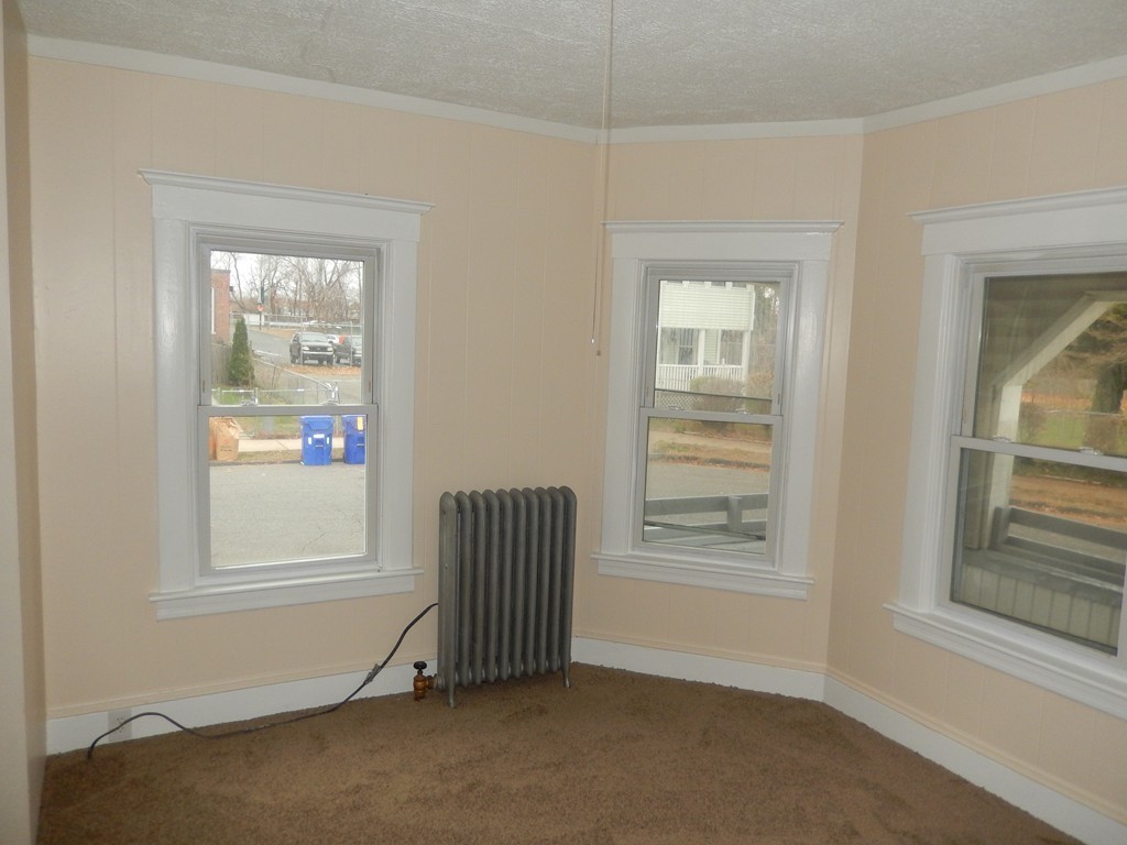 7 Monmouth Street Springfield, MA 01109 - Photo 16 of 24 Gallery Image 16