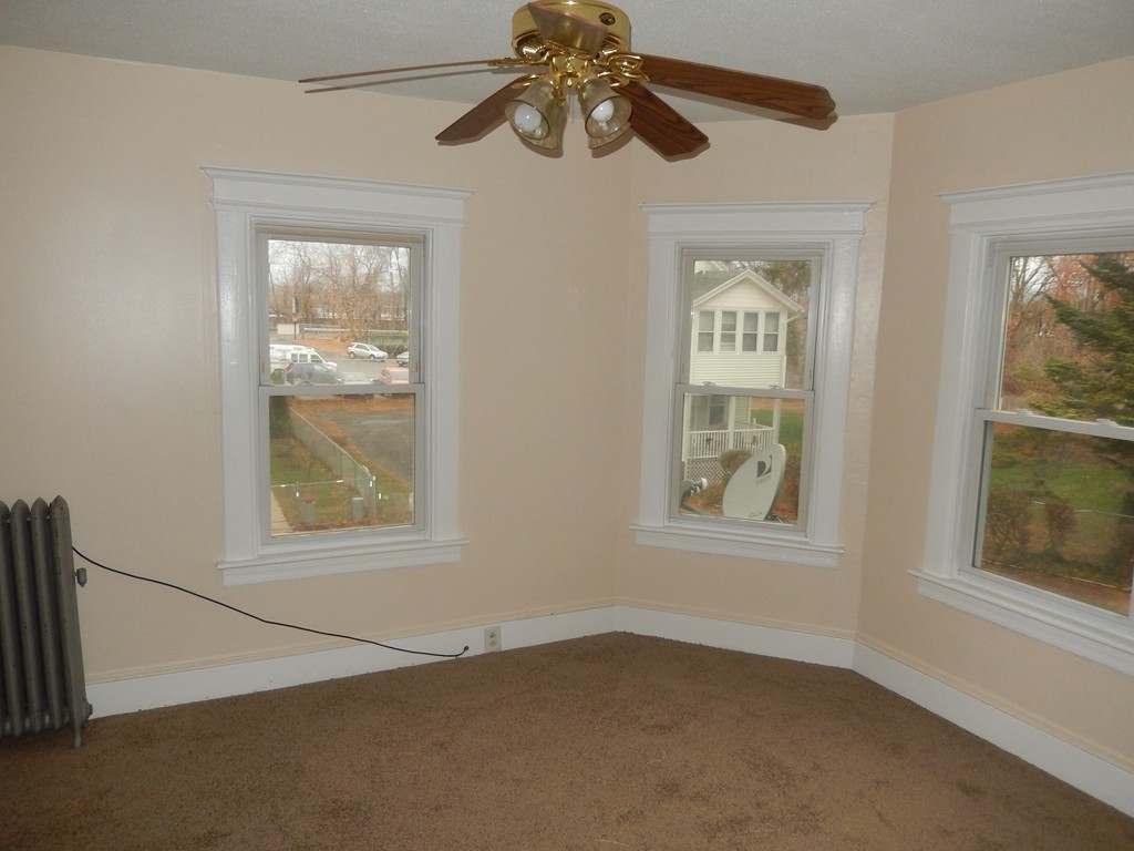 7 Monmouth Street Springfield, MA 01109 - Photo 8 of 24 Gallery Image 8