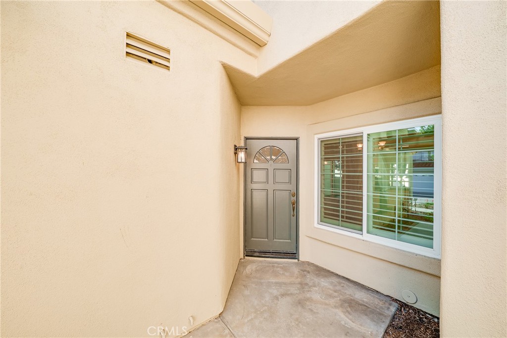 3 Almador Irvine, CA 92614 - Photo 22 of 35 a view of front door of house