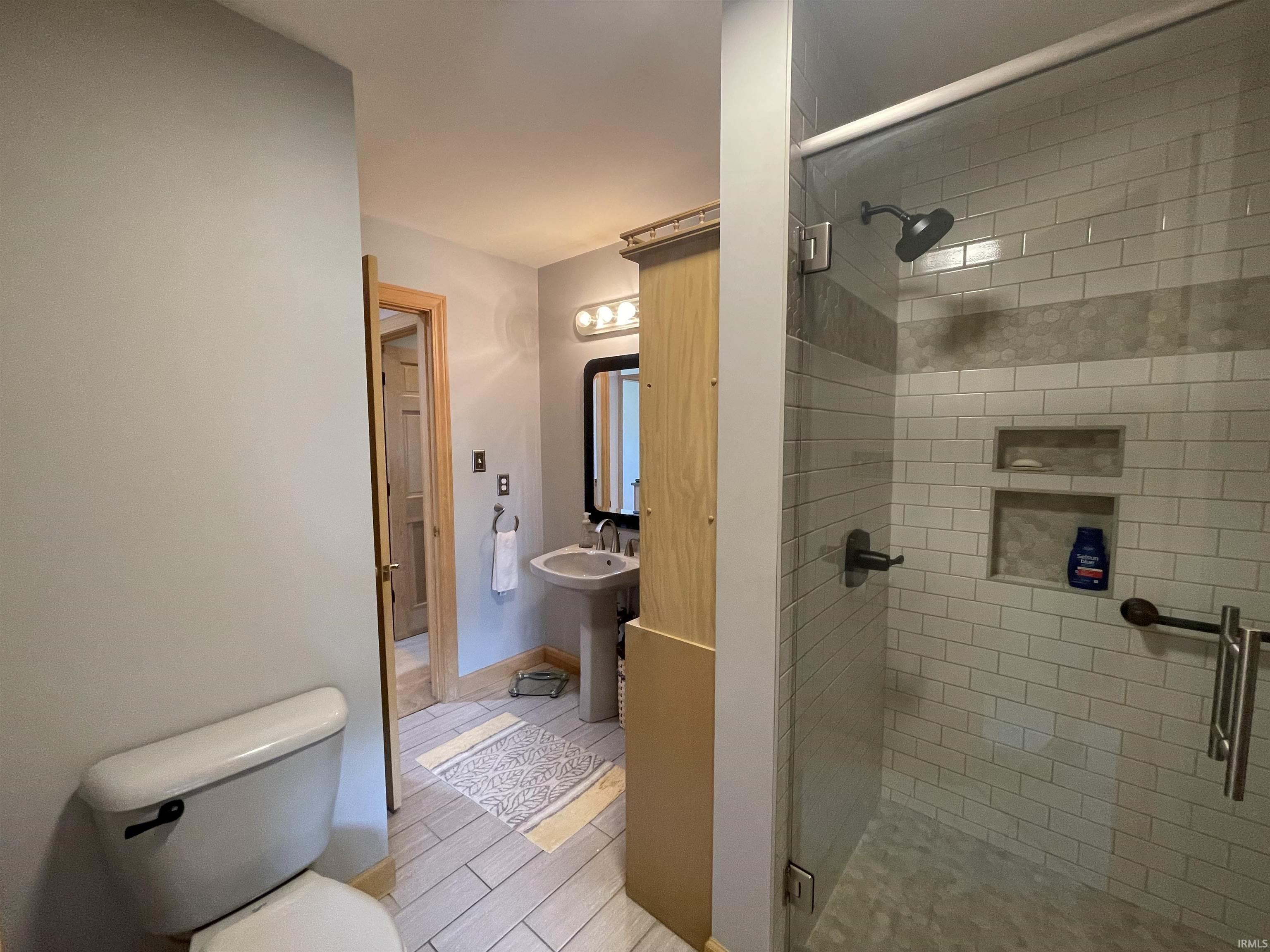 3052 East Liverpool Road Winona Lake, IN 46590 - Photo 23 of 35