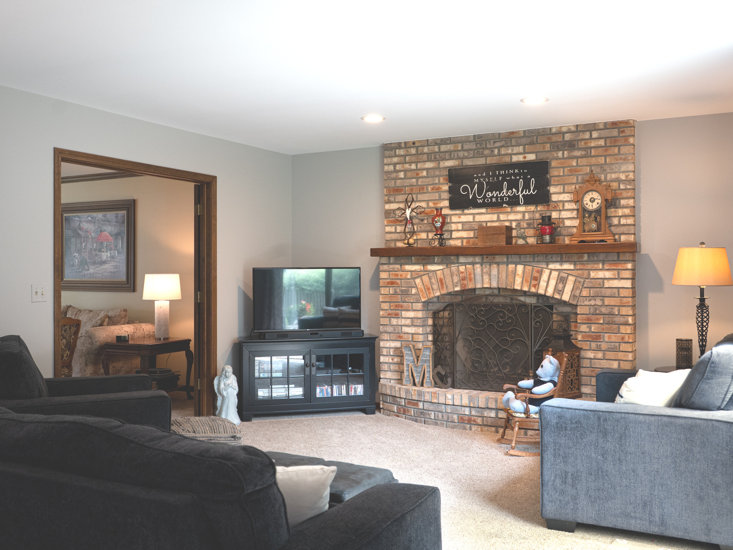 1525 Forest Ridge Road St. Charles, IL 60174 - Photo 4 of 17 a living room with furniture and a fireplace