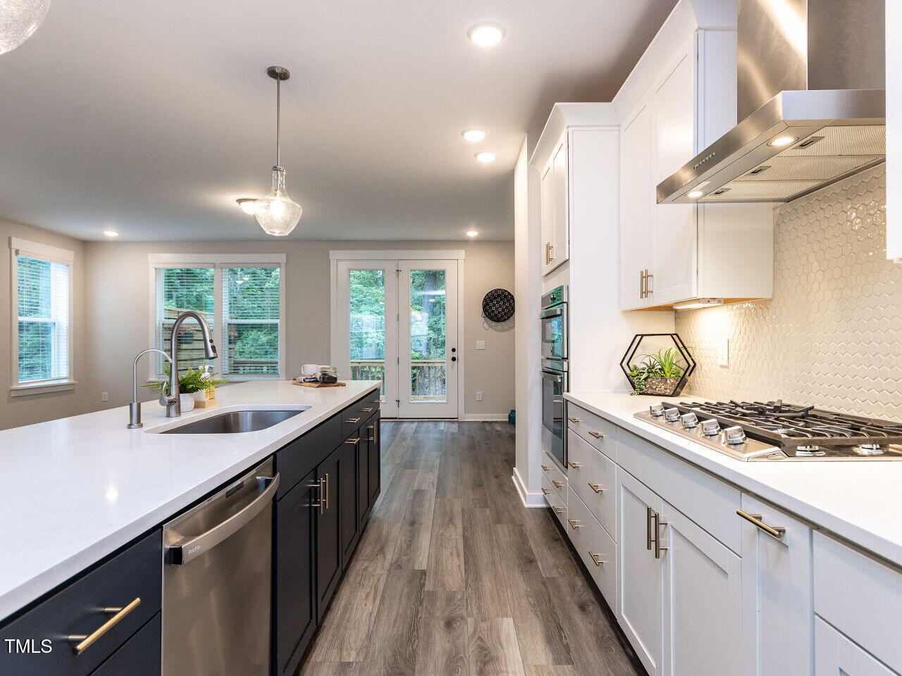 2008 Van Hook Lane Apex, NC 27502 - Photo 4 of 34 XL Island