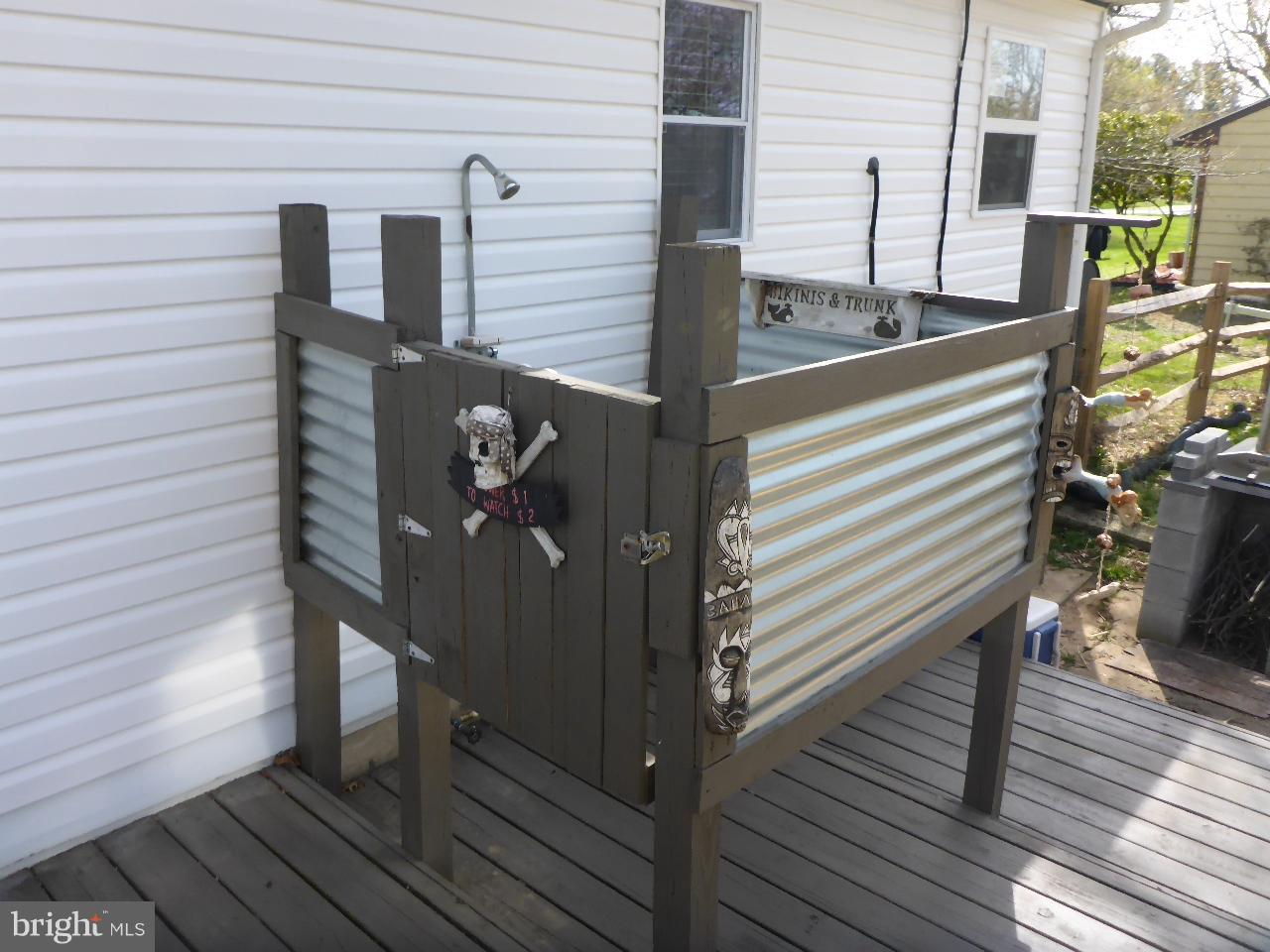 43 Arden Road North East, MD 21901 - Photo 13 of 30 A refreshing outside shower.....