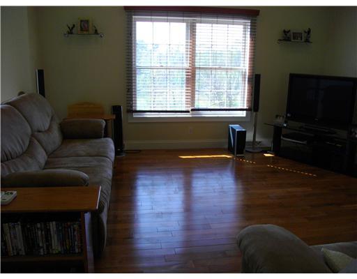 222 Pond Road Latrobe, PA 15650 - Photo 3 of 18 Living Room.