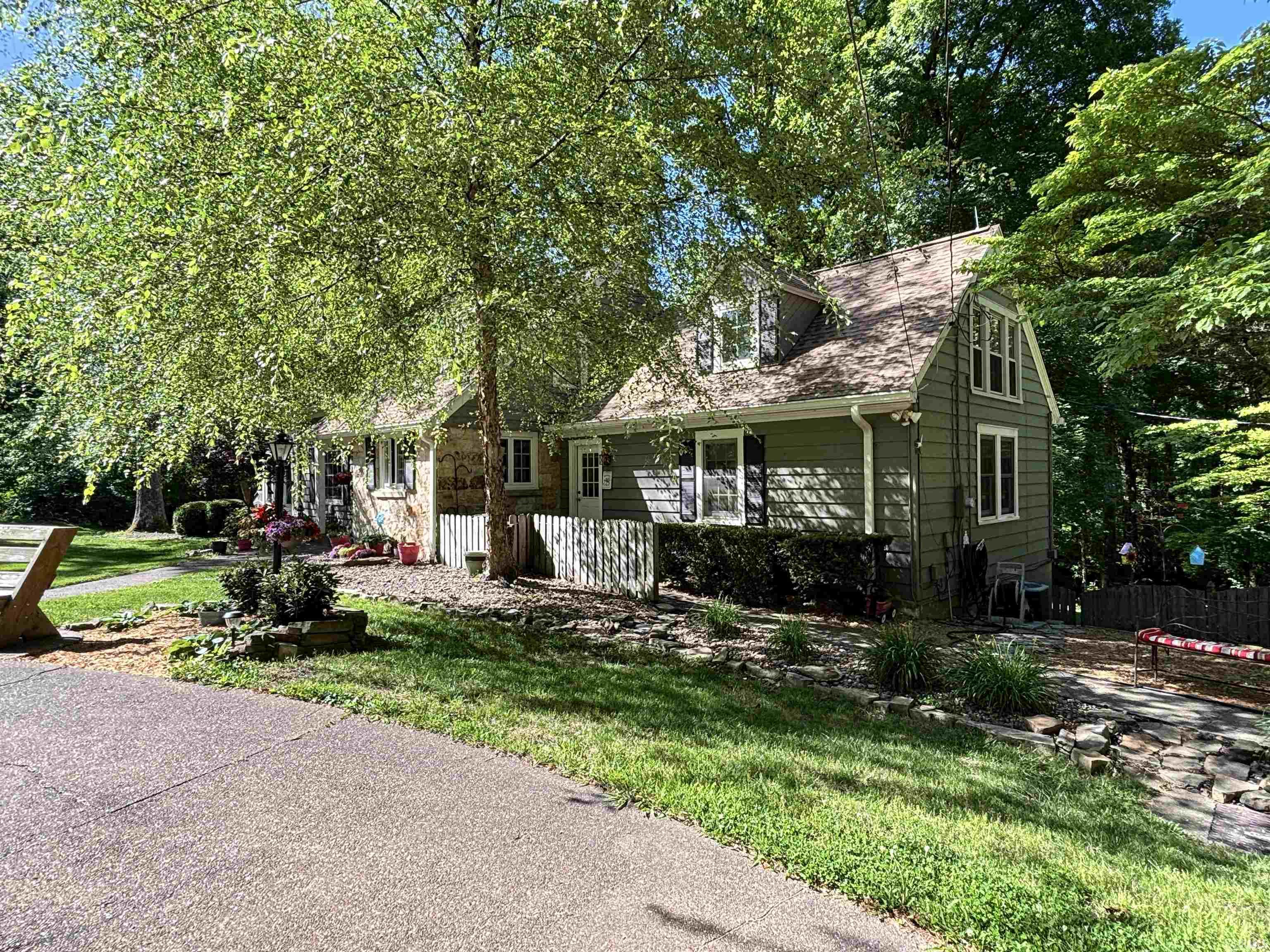 10306 Browning Road Evansville, IN 47725 - Photo 2 of 33