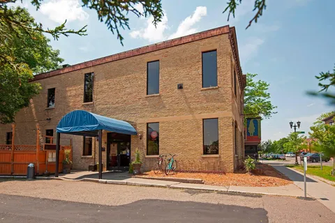 $995,000 | 197 North Kent Street, St. Paul, MN 55102