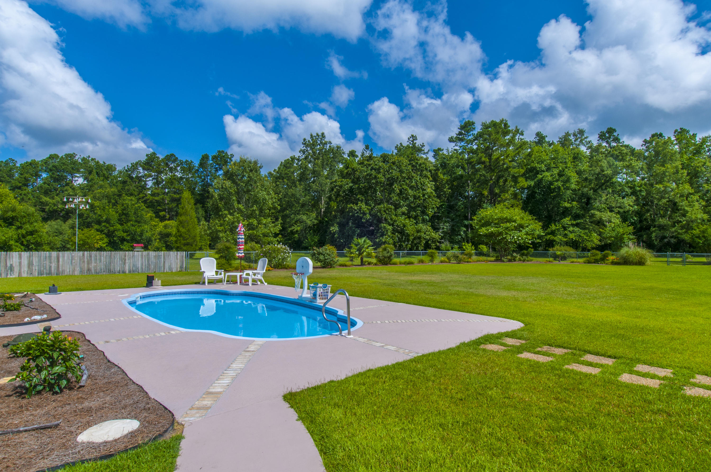 1226 Spring Grove Road Bonneau, SC 29431 - Photo 12 of 59 _DSC5735