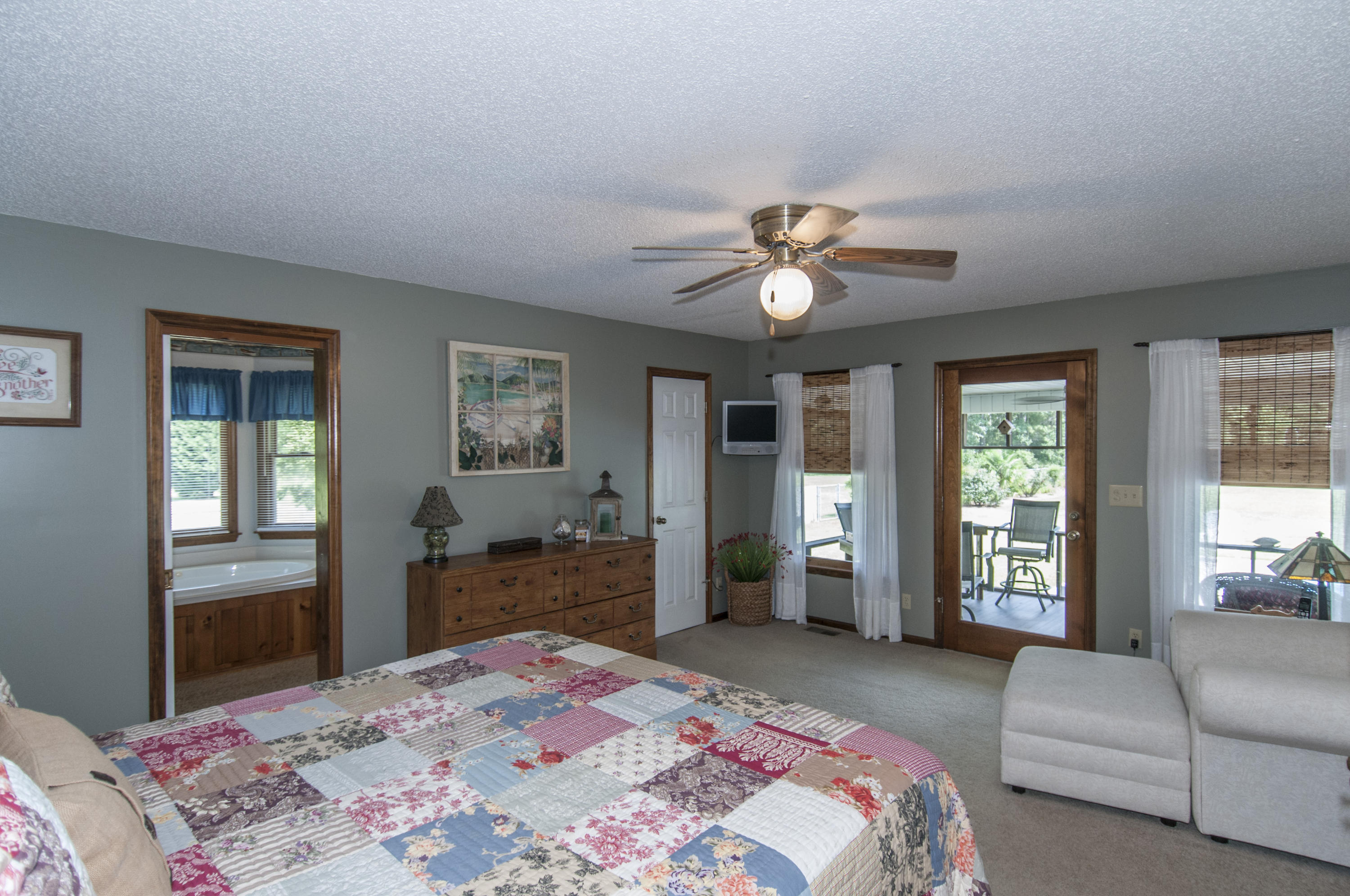 1226 Spring Grove Road Bonneau, SC 29431 - Photo 36 of 59 _DSC5781