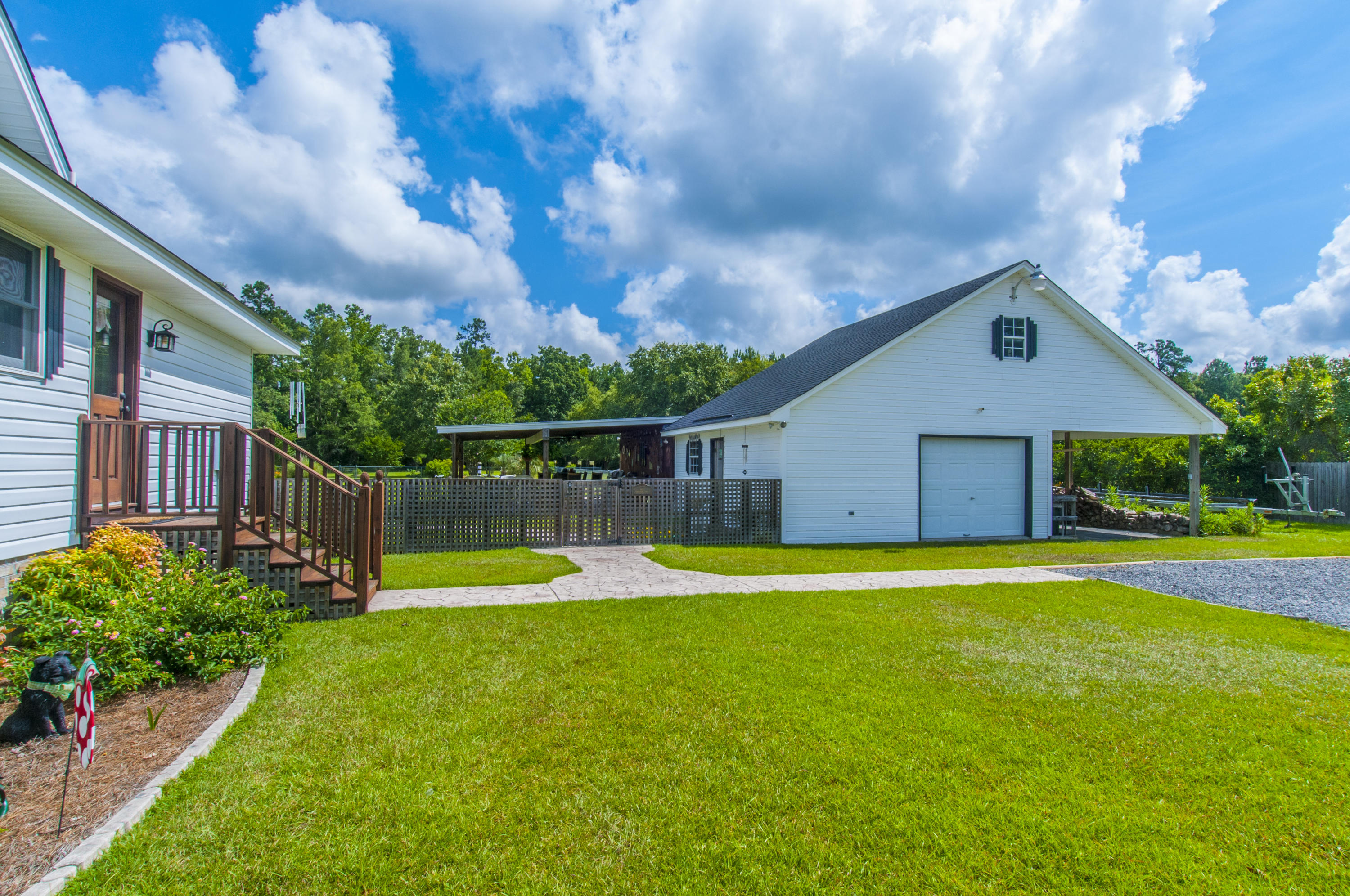 1226 Spring Grove Road Bonneau, SC 29431 - Photo 6 of 59 _DSC5734
