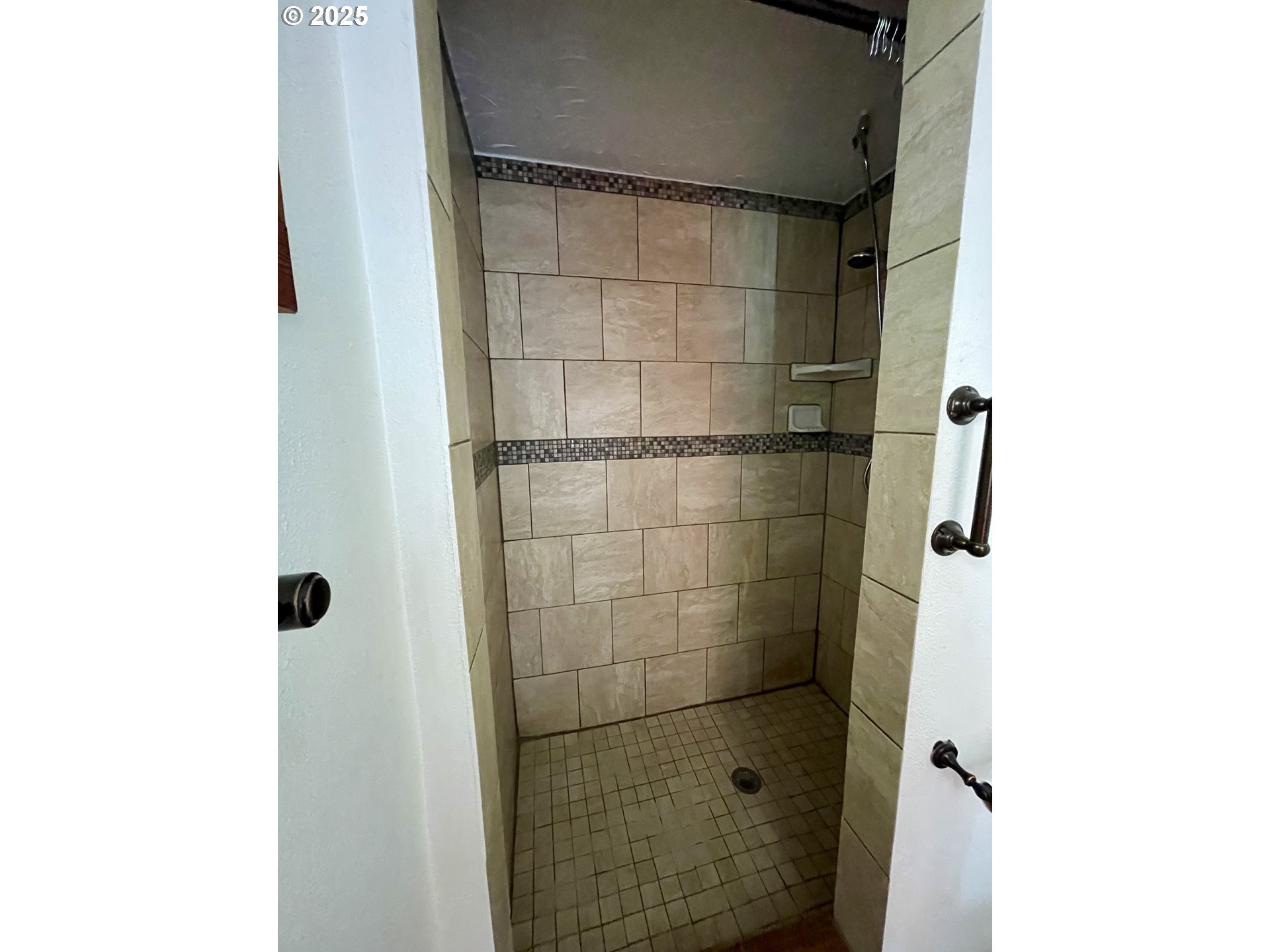 460 North 20th Street Reedsport, OR 97467 - Photo 11 of 29 Gallery Image 11