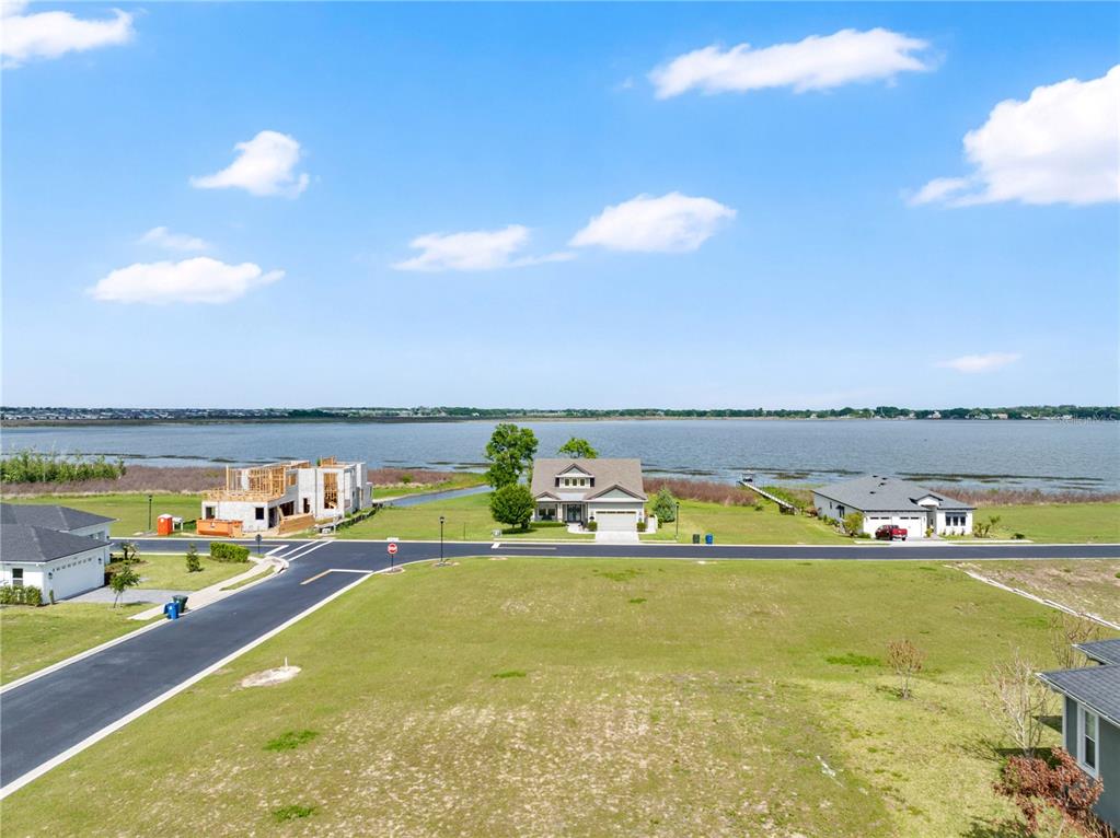 285 Caladium Avenue Lake Alfred, FL 33850 - Photo 1 of 17 a view of an ocean and beach