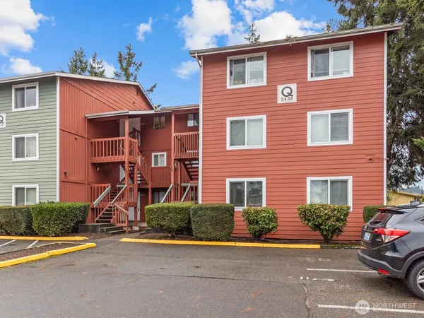 $205,000 | 3438 I Street Northeast, Unit Q103, Auburn, WA 98002