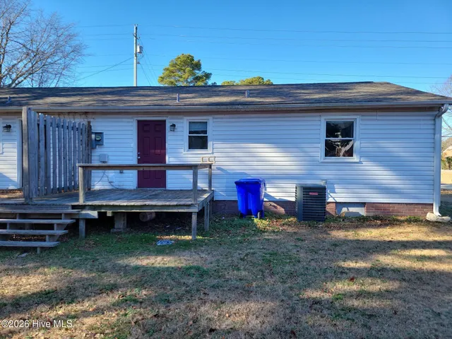 $1,000 | 2505 Dickinson Avenue, Unit A, Greenville, NC 27834