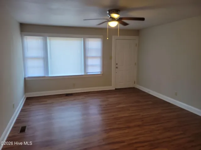 $1,000 | 2505 Dickinson Avenue, Unit A, Greenville, NC 27834