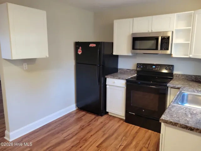 $1,000 | 2505 Dickinson Avenue, Unit A, Greenville, NC 27834