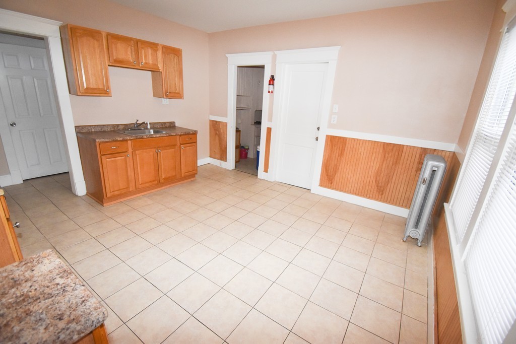 168-170 Prospect Street Springfield, MA 01107 - Photo 17 of 33 Gallery Image 17