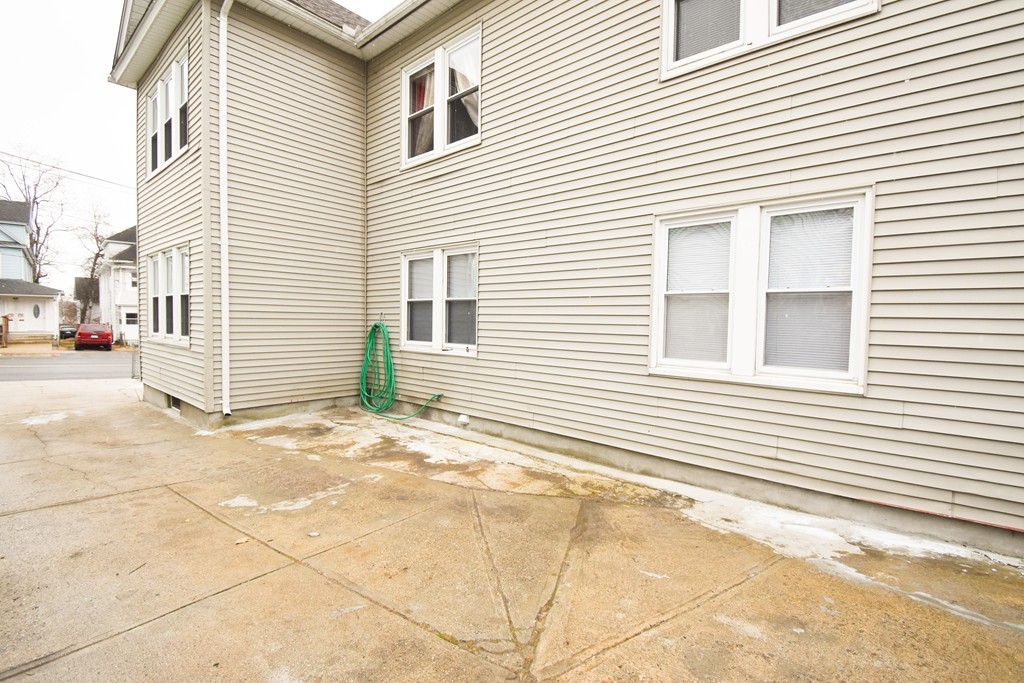 168-170 Prospect Street Springfield, MA 01107 - Photo 9 of 33 Gallery Image 9
