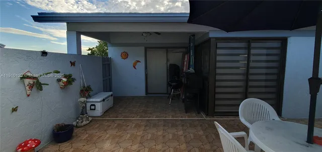 $365,000 | 6702 Southwest 152nd Place, Unit 2802, Miami, FL 33193