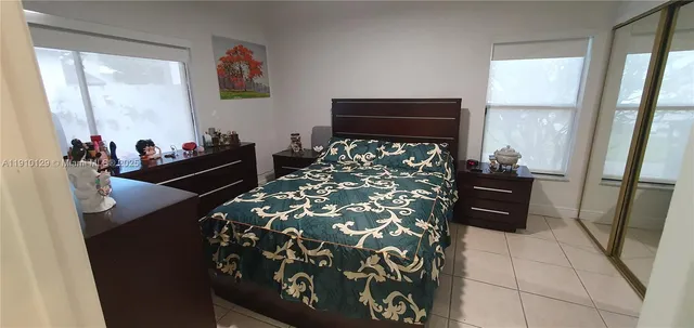 $365,000 | 6702 Southwest 152nd Place, Unit 2802, Miami, FL 33193