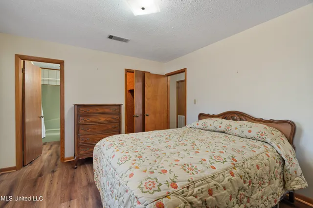 $220,000 | 1637 Lake Lincoln Drive Northeast, Brookhaven, MS 39601