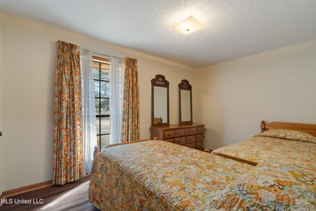 $220,000 | 1637 Lake Lincoln Drive Northeast, Brookhaven, MS 39601