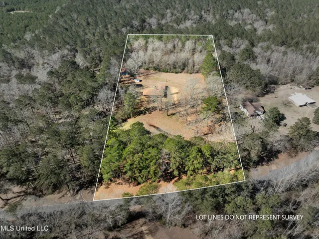 $220,000 | 1637 Lake Lincoln Drive Northeast, Brookhaven, MS 39601