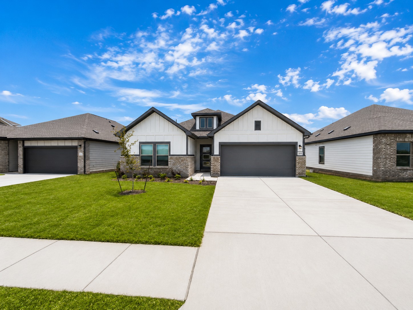 164 Wind Hill Jarrell, TX 76537 - Photo 2 of 22 164 Wind Hill - Young F Elevation