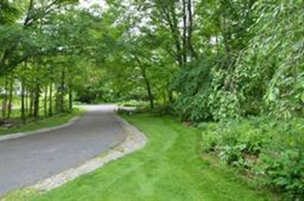 256 S Road Hampden, MA 01036 - Photo 7 of 27