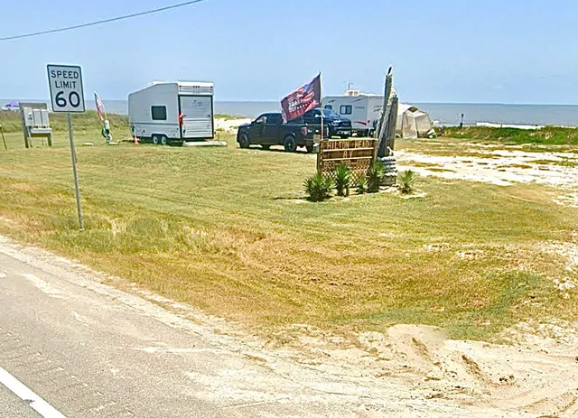 $450,000 | 2744 Highway 87, Port Bolivar, TX 77650