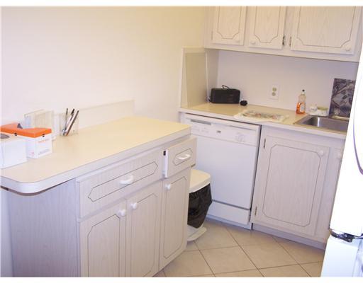 167 Dorset D, Unit 167 Boca Raton, FL 33434 - Photo 3 of 14 Additional Photo