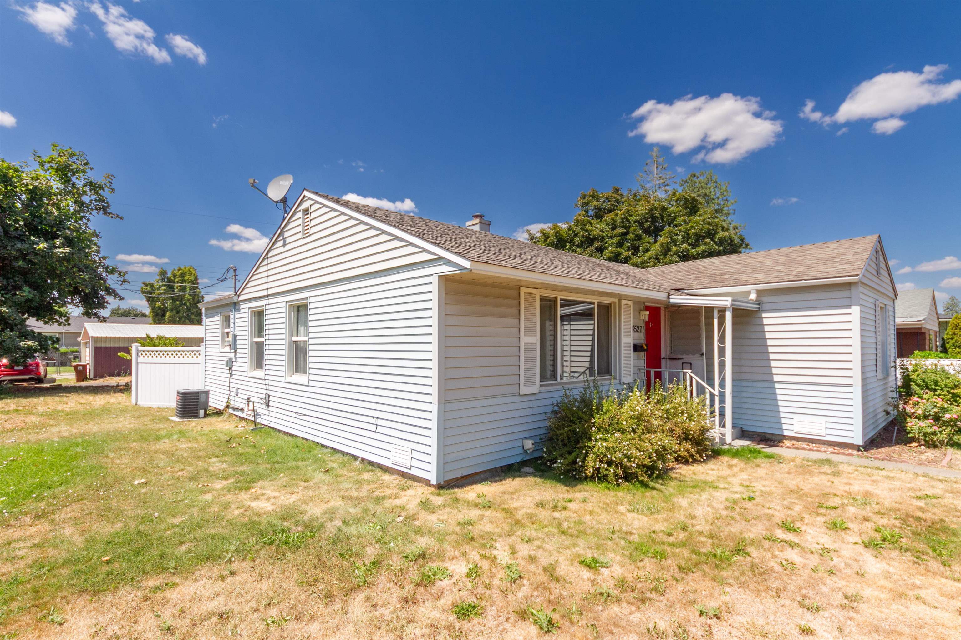 4527 North Rustle Street Spokane, WA 99205 - Photo 3 of 32