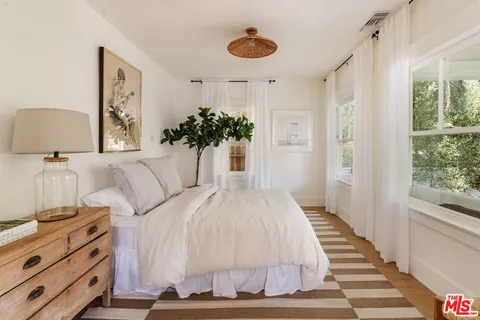 $2,495,000 | 703 Marco Place, Venice, CA 90291