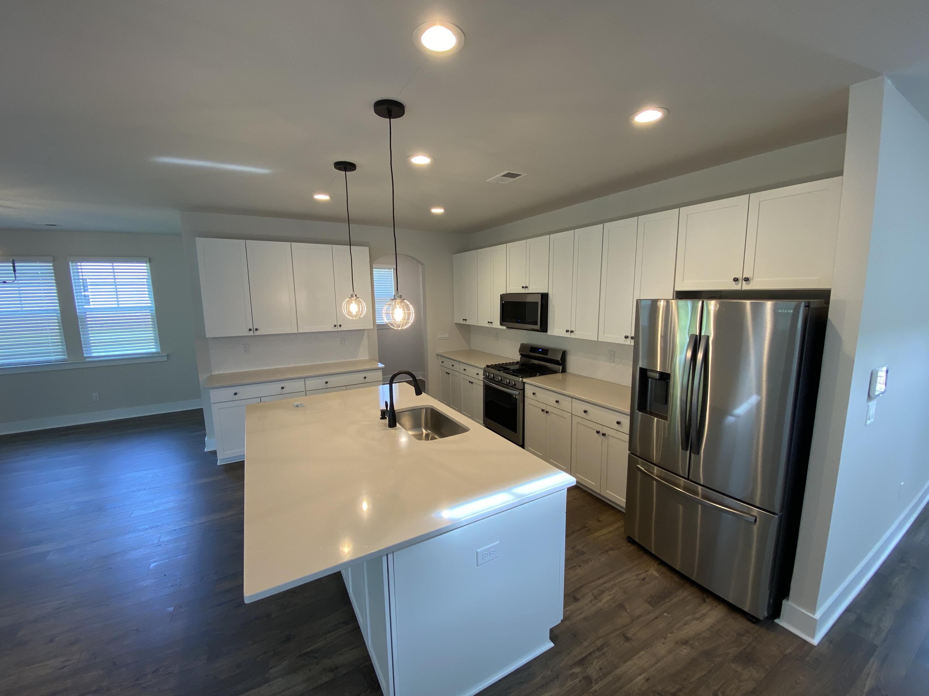130 Kay Street Ridgeville, SC 29472 - Photo 2 of 7 image