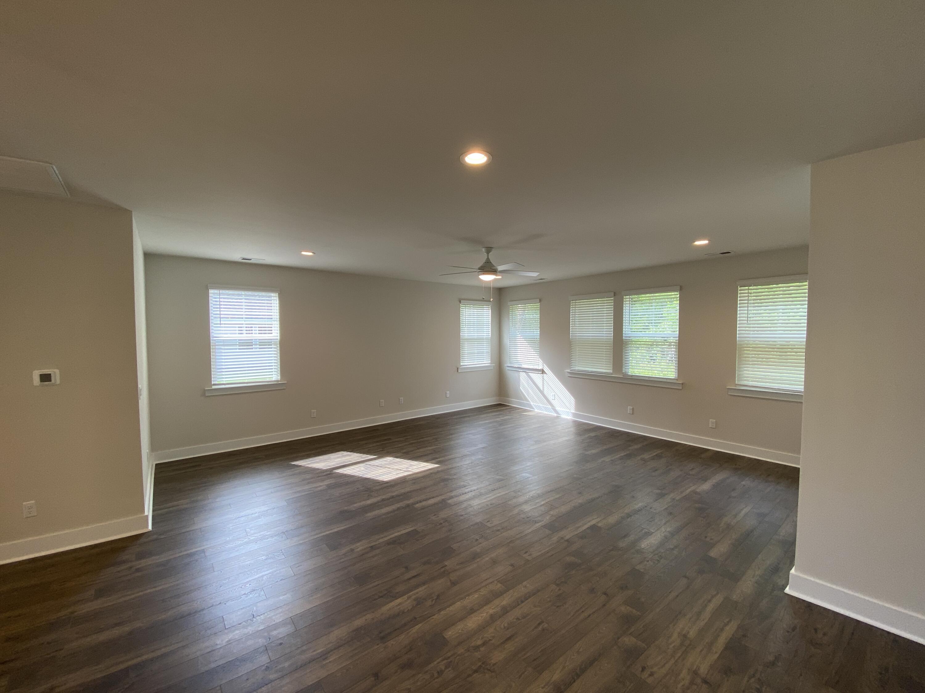 130 Kay Street Ridgeville, SC 29472 - Photo 3 of 7 image