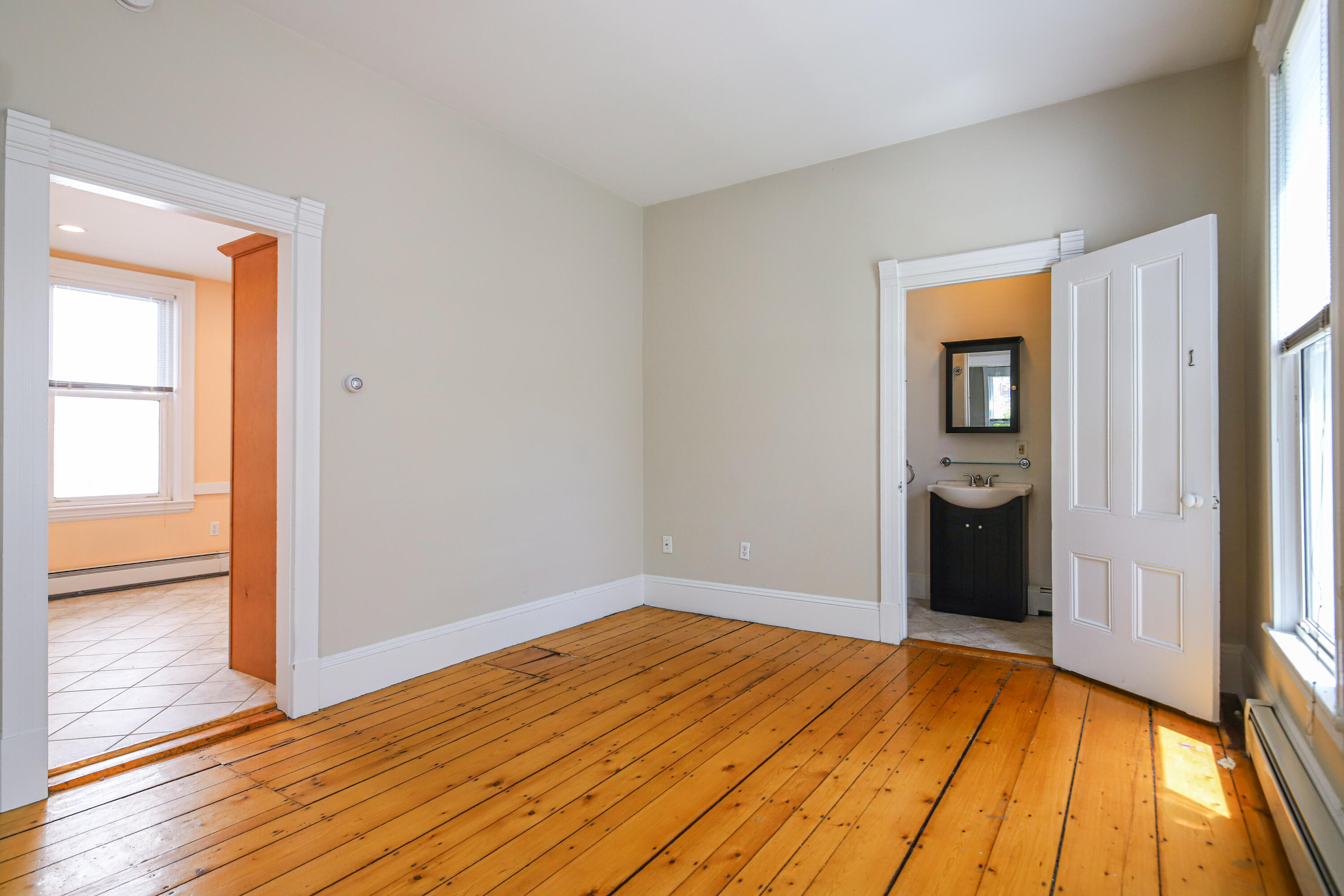 115 Clark Street Portland, ME 04102 - Photo 14 of 72 115 Clark St #1 Portland - 20Liv
